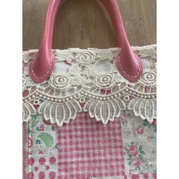 Handmade Pink Quilted Cottage Core hand Bag - Picture 7 of 8